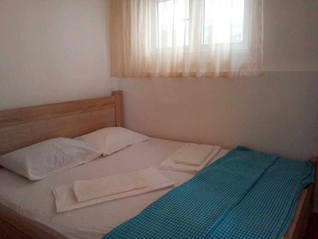 Apartments Idolga Бар Стая снимка