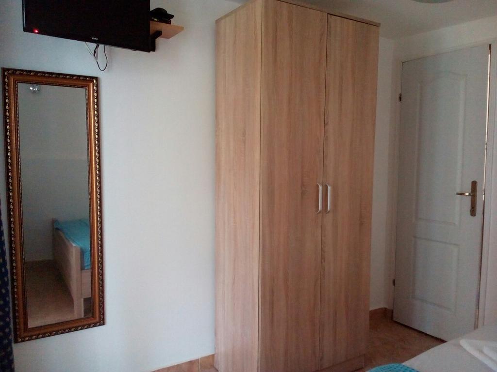 Apartments Idolga Бар Стая снимка