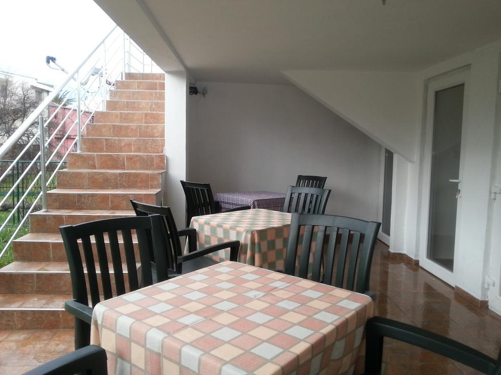 Apartments Idolga Бар Стая снимка